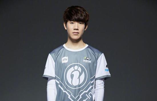 100 Thieves 将在 LTA 2025 跨会议的总决赛中对阵 Team Liquid