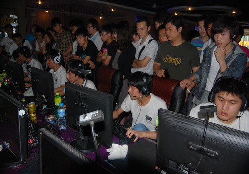 Anonymo重返Counter-Strike赛场与 los kogutos 阵容