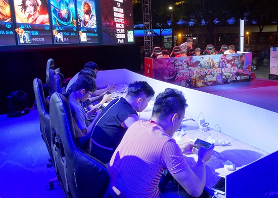 前 LPL 教练Hanyi批评 JD Gaming 教练 cvMax ：你可以BP我...！