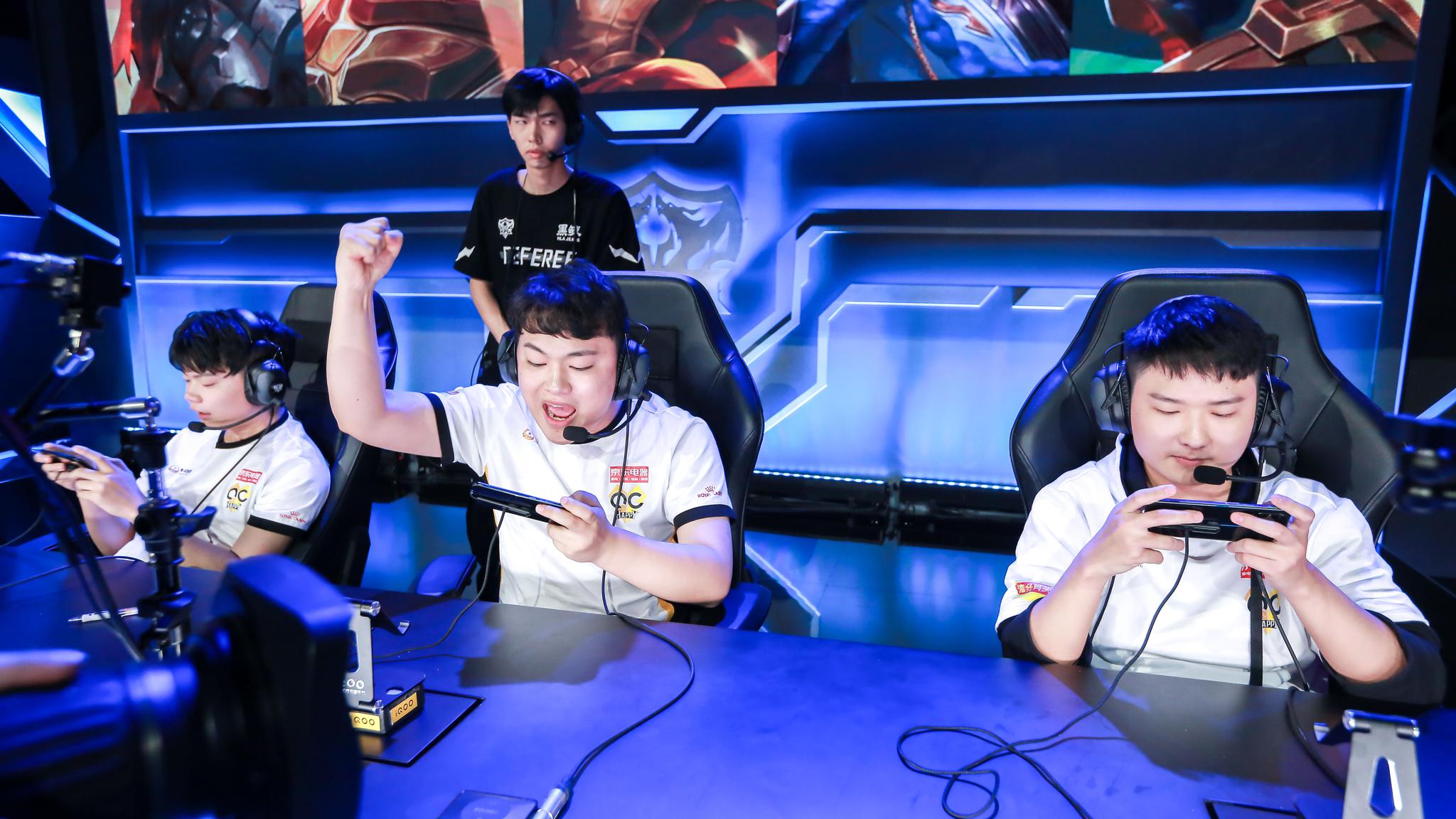 Creme：感觉这次常规赛算是有点跌宕起伏，状态有点不稳定