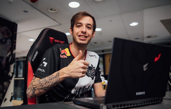 徐秀的圣经没有骗我！ Kiin 的独特技能，Quesanti，无限龙， Generation Gaming 碾压 Dplus KIA 并取得赛点