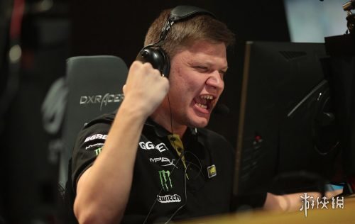 Cat女坦光芒四射带队翻盘 kakao大树发狂 乐言队先拿赛点