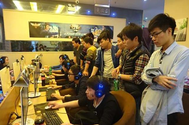 LPL春季日报前五名： Zdz 恒温燃烧机械秀