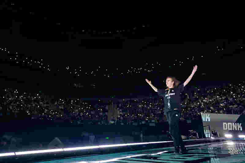 LPL海报大比拼：LNG集合打CALL RNG斗转星移